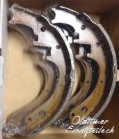 Satz Bremsbacken vorne, neu