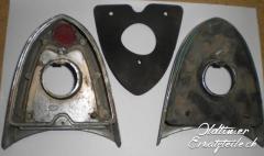 Chromendstücke bei Heckflügel (Rückfahrlampe) zu Thunderbird